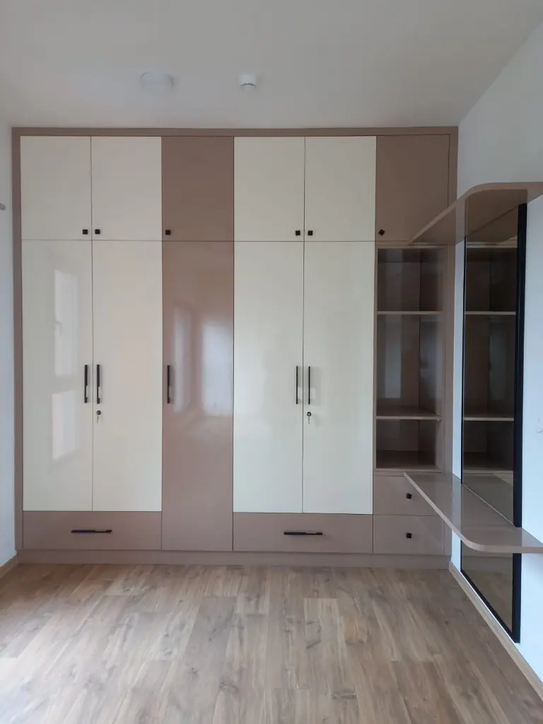 Wardrobe Design by Vibgyor Interiors